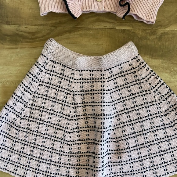 Girls Cardigan and Skirt Set hao ming bei bei Pink And Black Size 8 - Picture 3 of 5